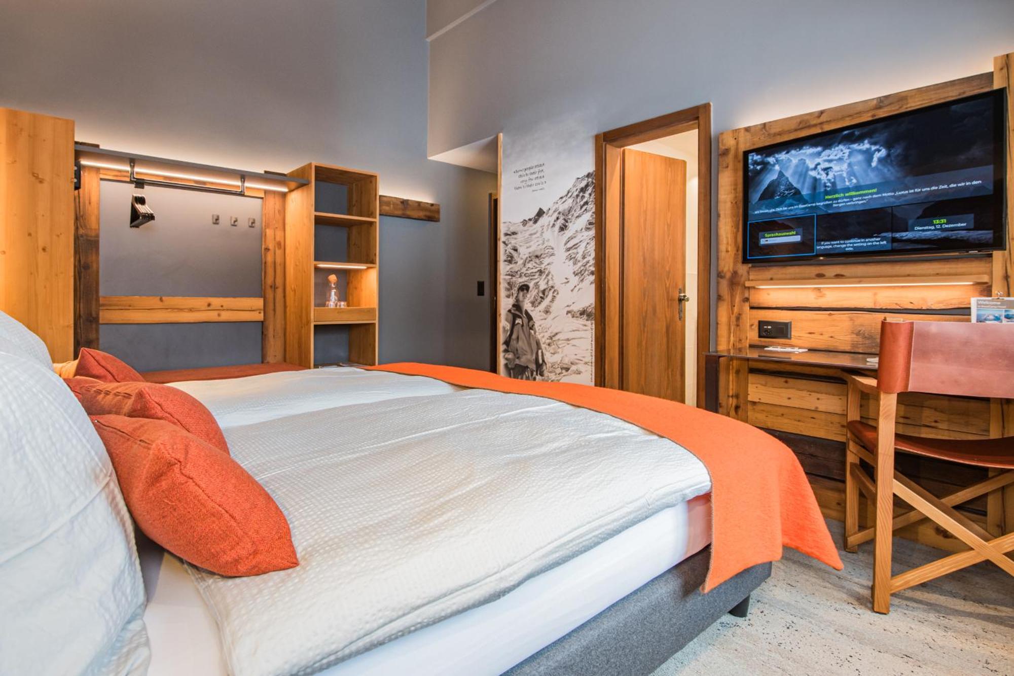 Basecamp Hotel Церматт Екстер'єр фото